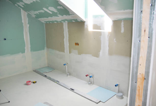 Best Emergency Mold Remediation  in Devens, MA